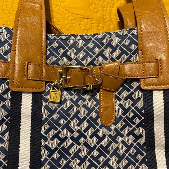 Tommy Hilfiger | Classic - Large Tote Bag - Picture 10 of 14